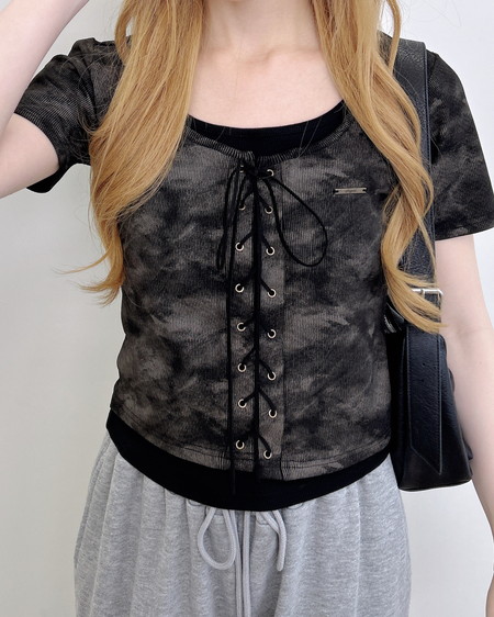 キャミレイヤード風リブレースアップ半袖トップス