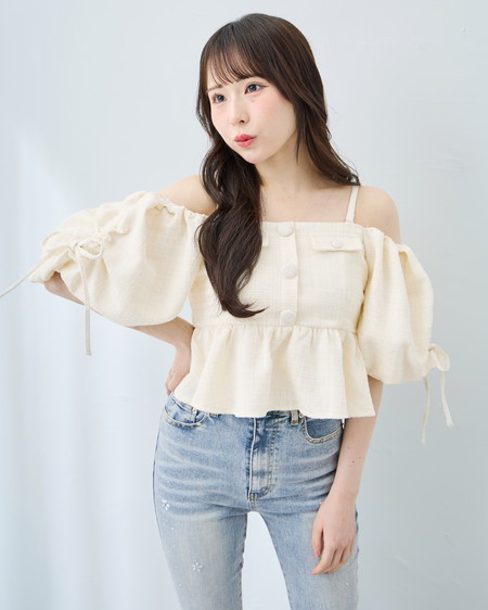 INGNI(イング) 【4／22 2時までの限定価格】【新色追加】ツイードペプラムオフショルブラウス