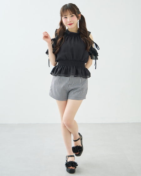 INGNI（イング） アソート柄ショートパンツ ｸﾛ/ｷﾞﾝｶﾞﾑ