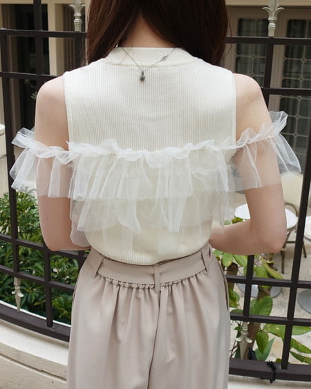 INGNI（イング） マルチWayノースリフリルニット ｵﾌﾎﾜｲﾄ