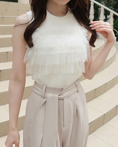 INGNI（イング） マルチWayノースリフリルニット ｵﾌﾎﾜｲﾄ