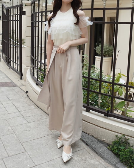 INGNI（イング） マルチWayノースリフリルニット ｵﾌﾎﾜｲﾄ