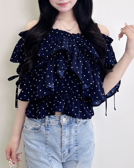 INGNI（イング） クロスフリルオフショル半袖ブラウス ｺﾝ/ﾄﾞｯﾄ