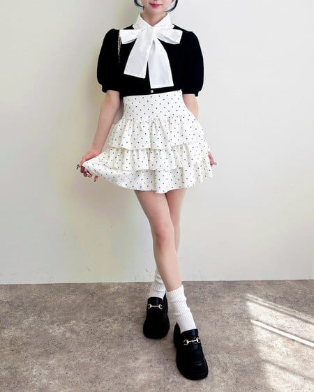 INGNI（イング） ボウタイドッキング半袖ニット ｸﾛ/ｵﾌﾎﾜｲﾄ