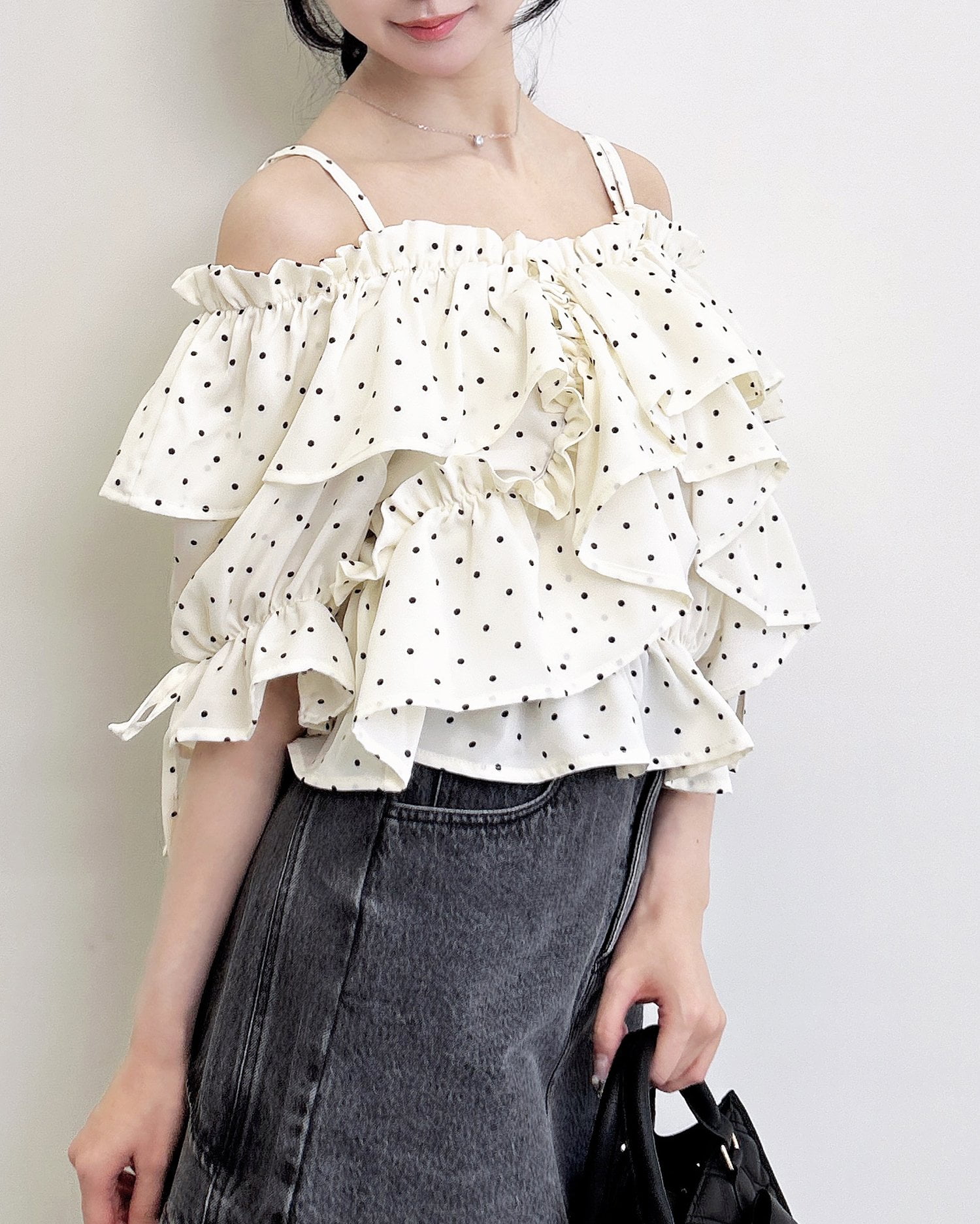 クロスフリルオフショル半袖ブラウス