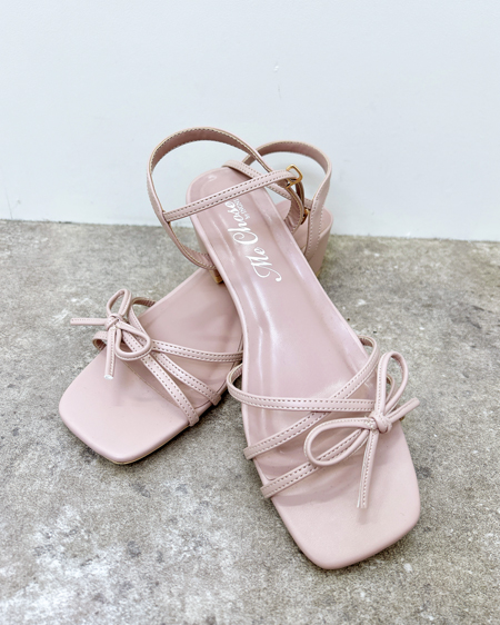 リボンストラップサンダル