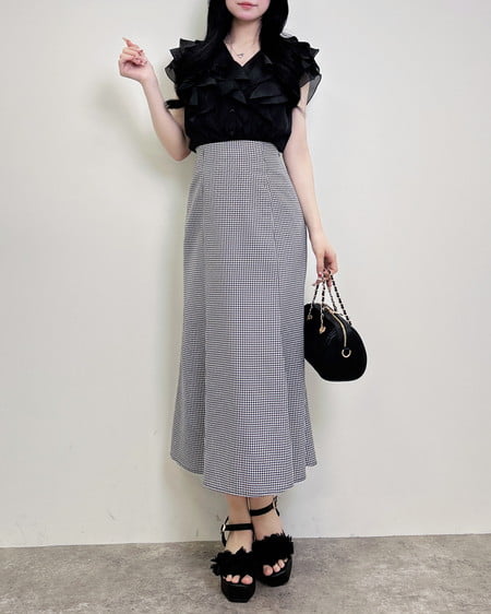 INGNI（イング） フリルシアーノースリーブブラウス ｸﾛ