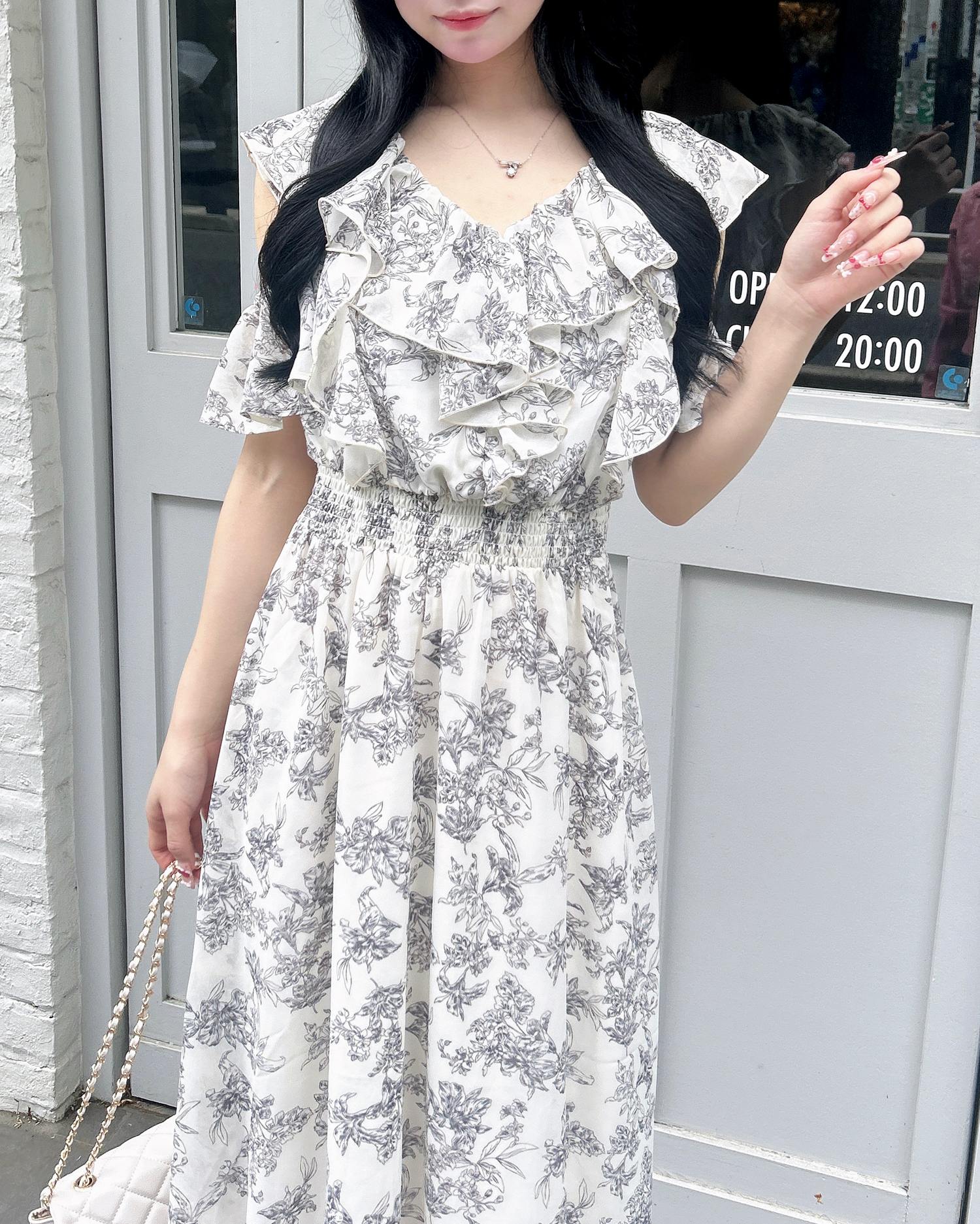肩あき花柄フリルワンピース