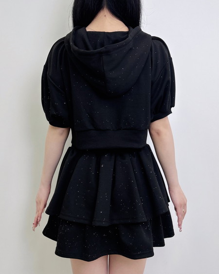 INGNI（イング） ラメポンチジップパーカー＋スカート／セットアップ ｸﾛ