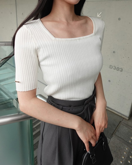 INGNI（イング） ホルター付スクエアネックランダムリブ半袖ニット ｱｲﾎﾞﾘｰ