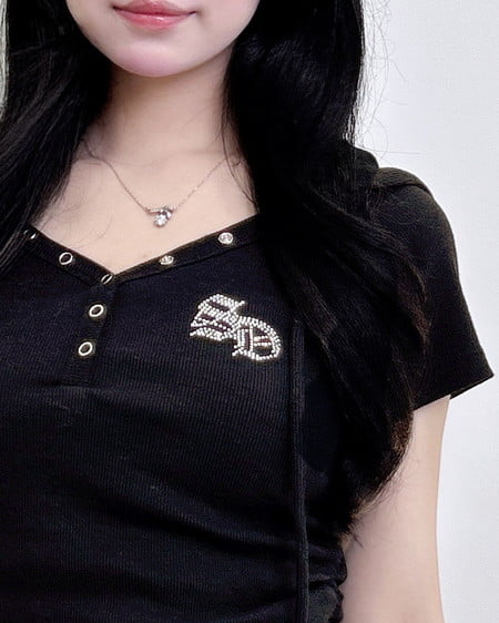 INGNI（イング） ヘンリーネックフードリブトップス ｸﾛ