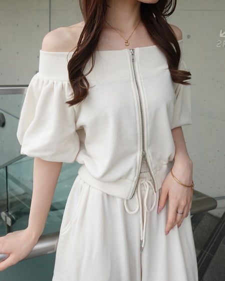 【INGNI SOELA】ダブルジップオフショルスウェット