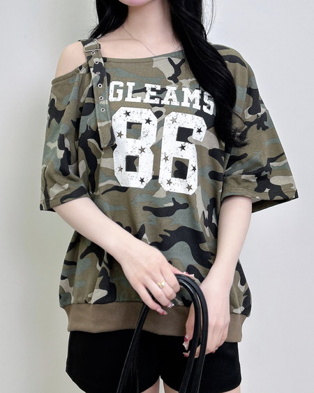 INGNI(イング)  【4／30 2時までの限定価格】肩ベルト付ナンバリングスウェットトップス