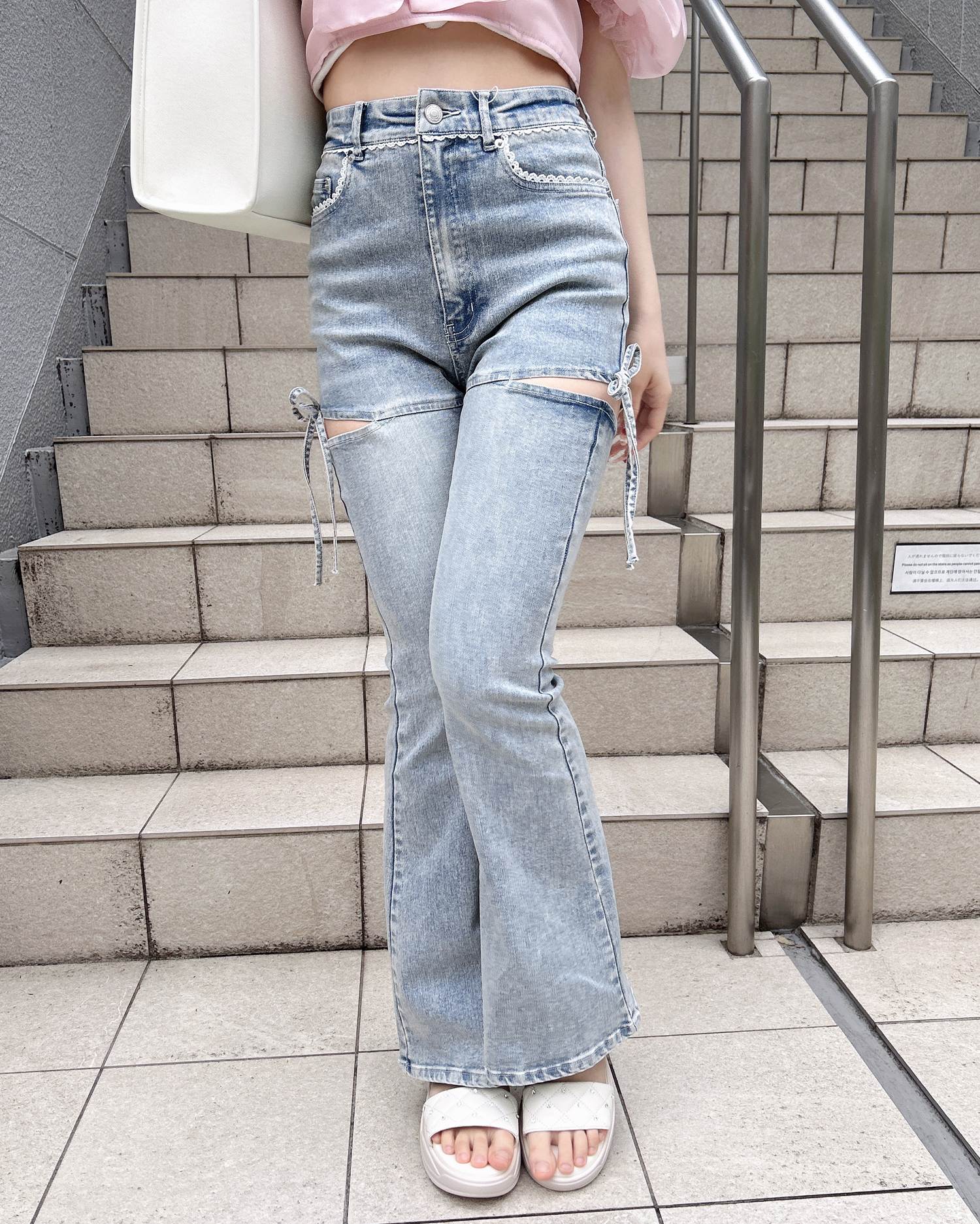 サイドリボンフレアデニムパンツ