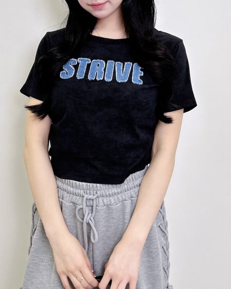 INGNI(イング) ムラ染めデニムロゴサイドギャザーTシャツ クロ
