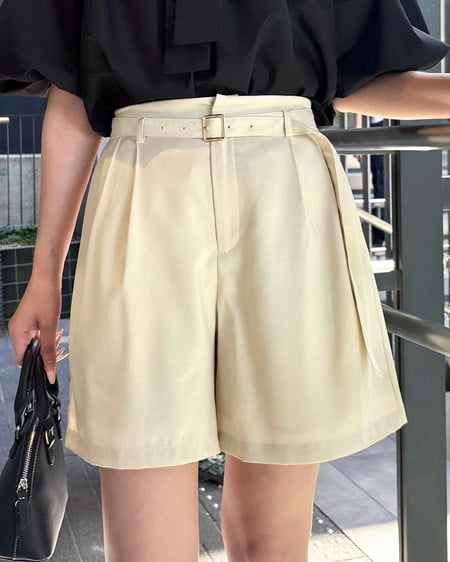 INGNI(イング) リネンライクベルト付ショートパンツ(セットアップ対応) アイボリー