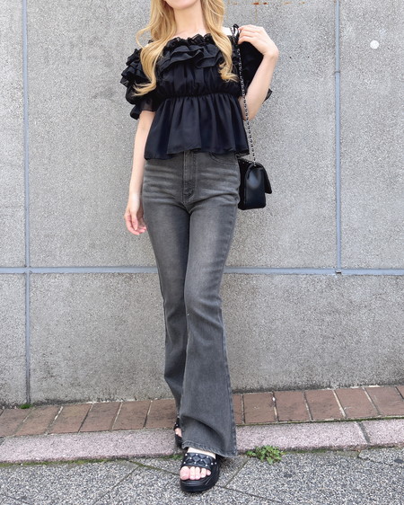 INGNI（イング） グリッターラメフレアデニムパンツ ｸﾞﾚｰ