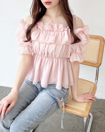 【5／20 2時までの限定価格】【WEB限定】フリルオフショルブラウス