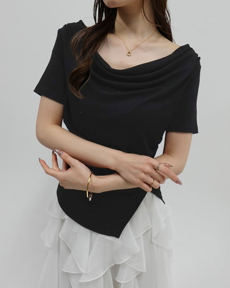 INGNI(イング) アシメドレープ半袖トップス クロ