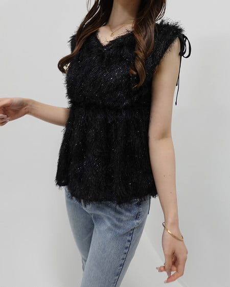 【SOELA】【5／25 24時までの限定価格】シャギーリボンペプラムトップス