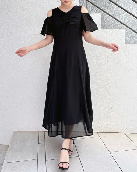 【SOELA】【6／1 24時までの限定価格】シアーバックレースアップワンピース