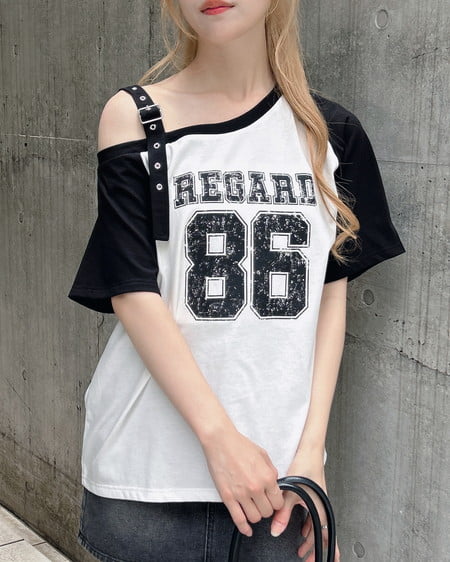 INGNI(イング) 肩ベルト付ワンショルナンバリングTシャツ オフホワイト/クロ