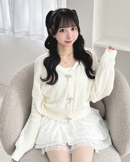 【6／10 2時までの限定価格】パターンメッシュリボンボタンニットカーディガン