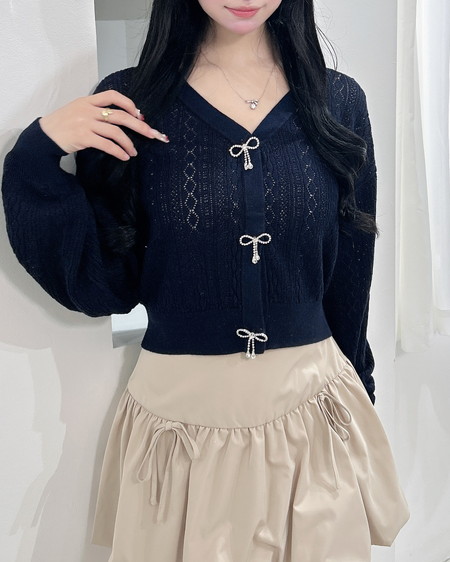 【6／10 2時までの限定価格】パターンメッシュリボンボタンニットカーディガン