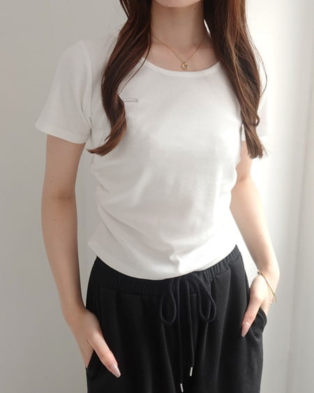 INGNI(イング) バックシャンレースTシャツ オフホワイト