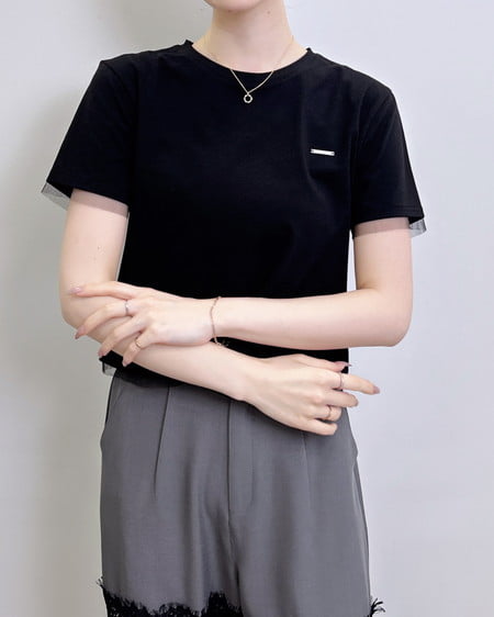 INGNI(イング) プレート付チュールドッキングコンパクトTシャツ クロ