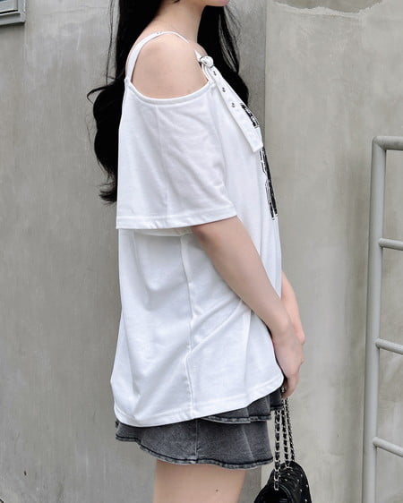 INGNI(イング) 肩ベルト付ワンショルナンバリングTシャツ オフホワイト