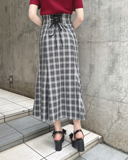 【INGNI STORE限定価格】【WEB限定】バックレースアップマーメイドスカート