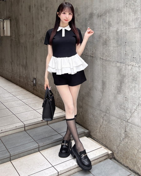 INGNI(イング) 切替ペプラム襟配色ポロトップス クロ