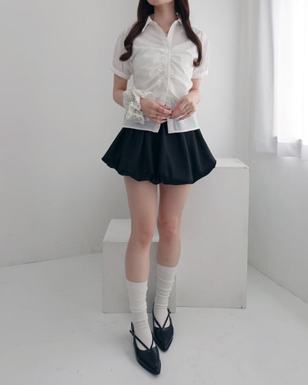 INGNI(イング) フロントギャザーシルエットシャツ オフホワイト
