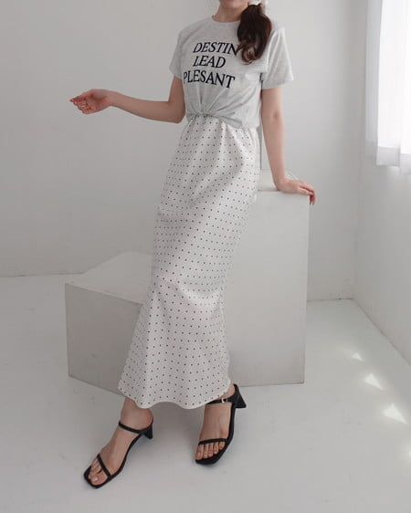 INGNI(イング) フロッキーロゴTシャツ オートミール