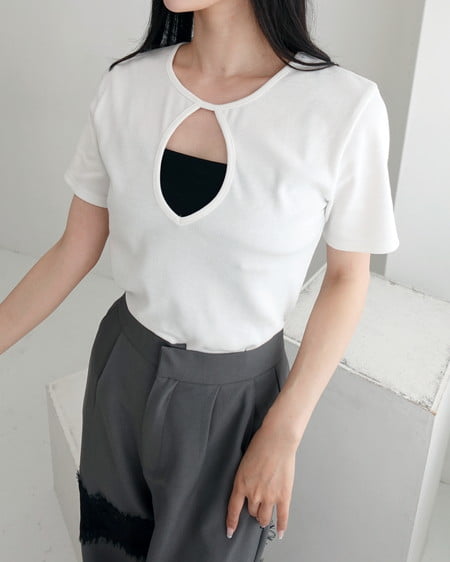 INGNI（イング） カットアウト半袖トップス ｵﾌﾎﾜｲﾄ