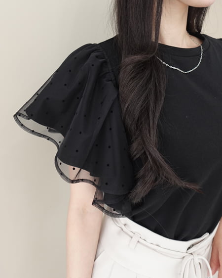 【SOELA】【7／27 24時までの限定価格】ドットチュールフリルTシャツ