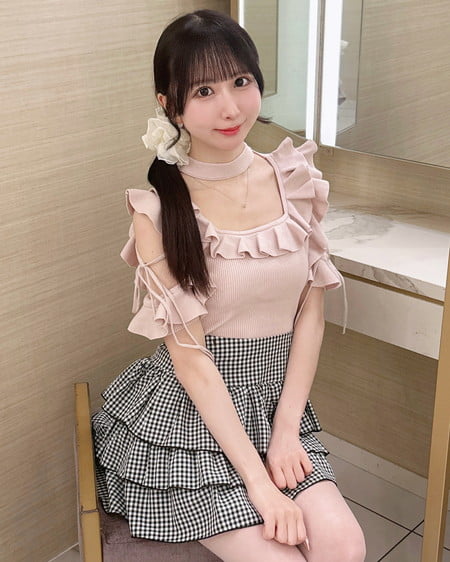 INGNI（イング） チョーカー付肩開きフリルニット ﾋﾟﾝｸ