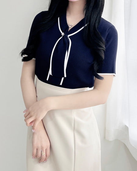 【7／1 2時までの限定価格】【WEB限定】ボウタイ半袖ニット