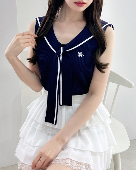 【7／1 2時までの限定価格】【WEB限定】セーラーカラーノースリニット