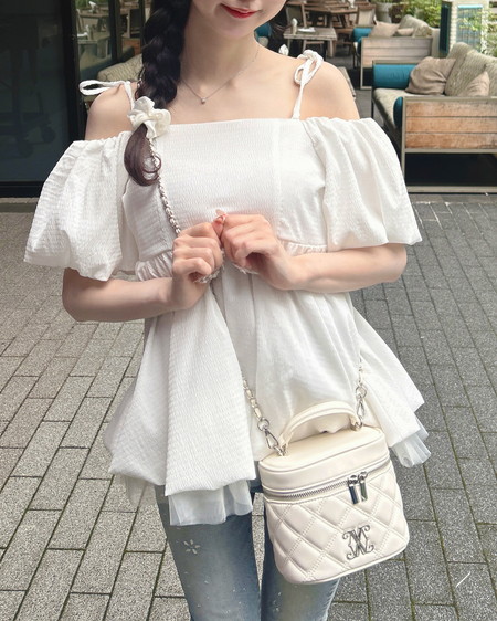 【WEB限定】裾チュールバルーンオフショルチュニック