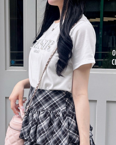 INGNI(イング) ビジューロゴ刺繍Tシャツ オフホワイト