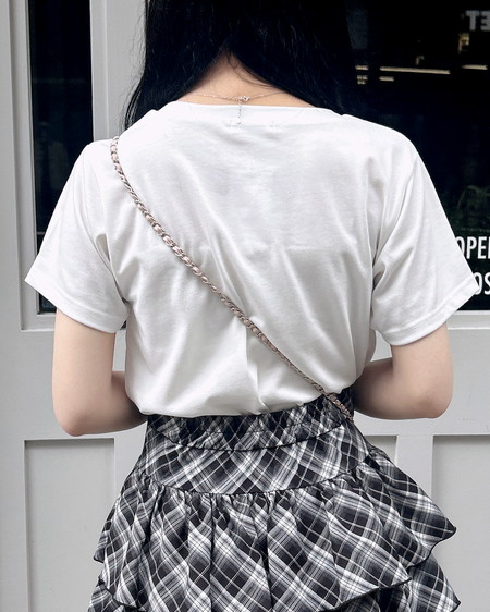 INGNI(イング) ビジューロゴ刺繍Tシャツ オフホワイト