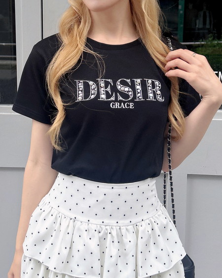 ビジューロゴ刺繍Tシャツ