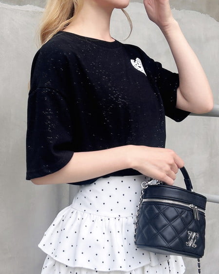 INGNI（イング） バックハートラメチュニックTシャツ ｸﾛ/ｵﾌﾎﾜｲﾄ