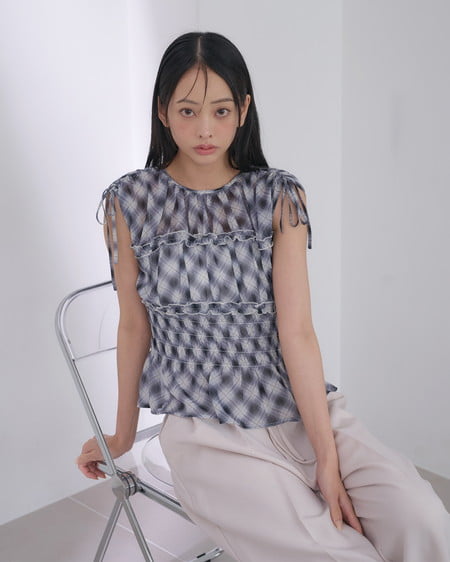【SOELA】【7／20 24時までの限定価格】チェックシャーリングブラウス