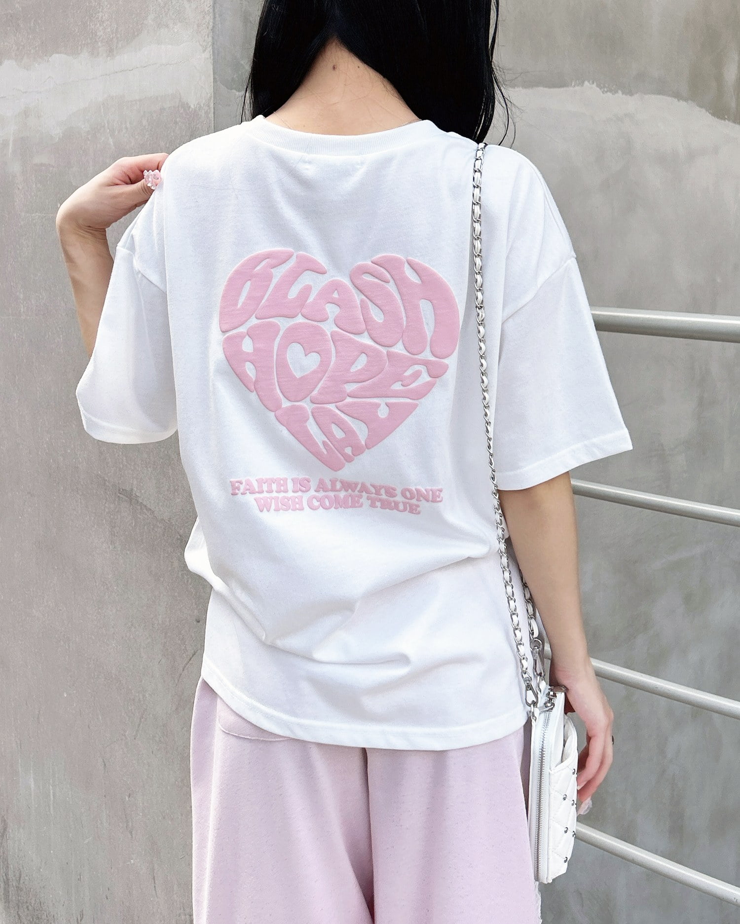 バックハートラメチュニックTシャツ