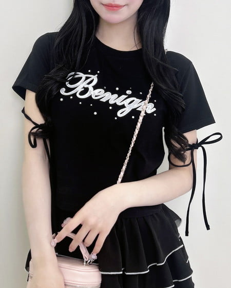 INGNI(イング) ビジュー飛ばし袖リボンレースロゴTシャツ クロ/オフホワイト