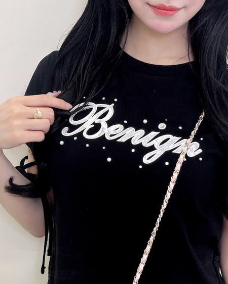 INGNI(イング) ビジュー飛ばし袖リボンレースロゴTシャツ クロ/オフホワイト