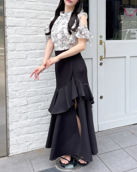 INGNI（イング） バックレースアップアシメティアードスカート ｸﾛ